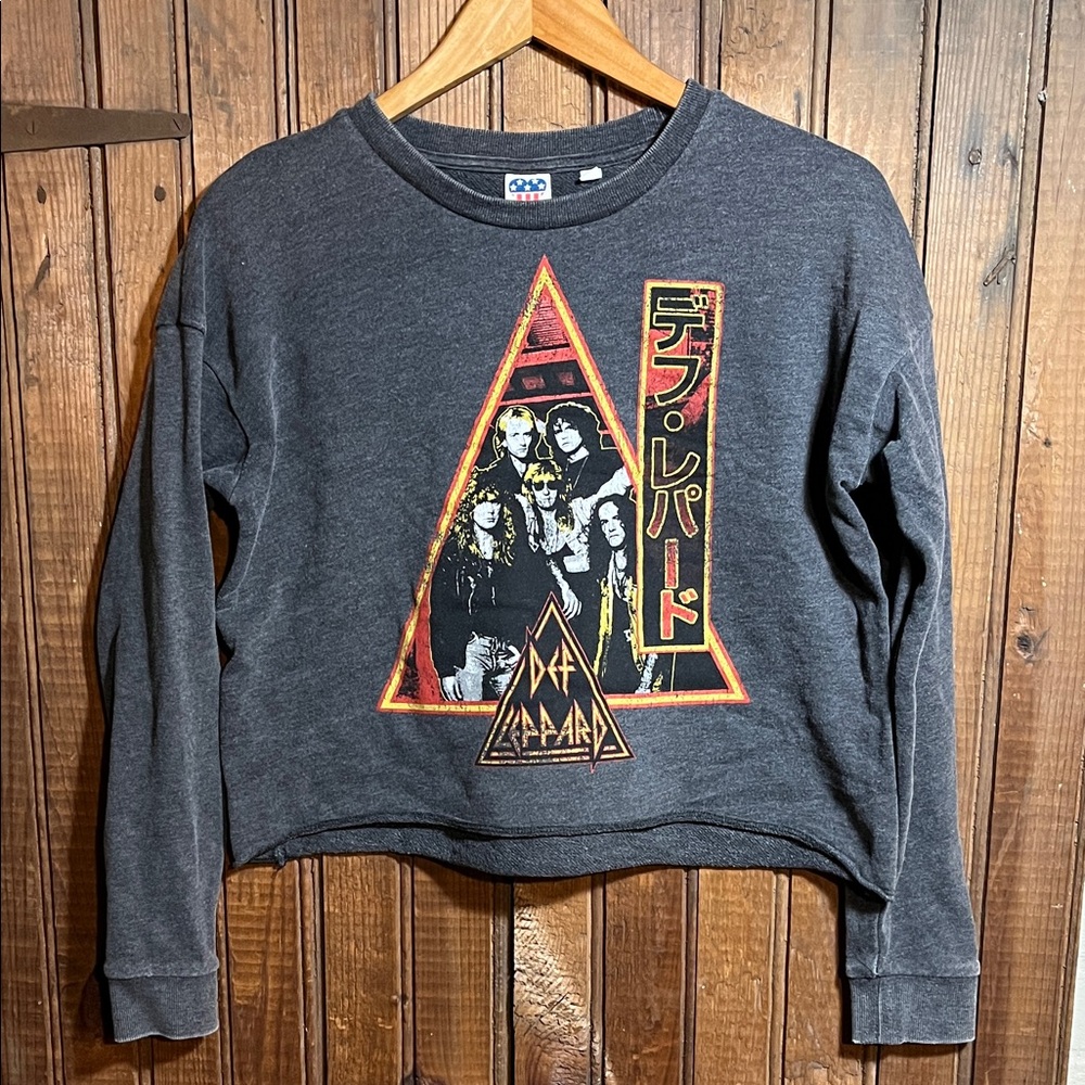 Junk Food Clothing Def Leppard cropped Sweatshirt